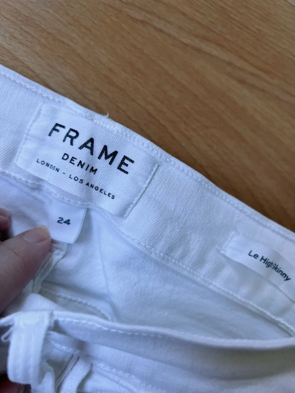 Frame Denim White High-Rise Skinny Jeans - Picture 4 of 5